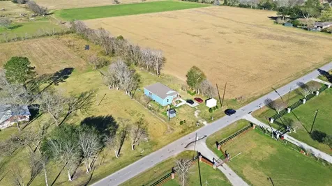 7472 County Road 605 Dayton TX 77535