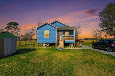 7472 County Road 605 Dayton TX 77535