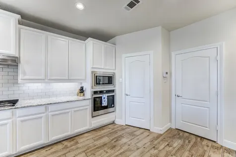 219 Bentwater Lane Clute TX 77531