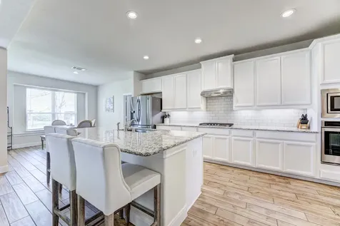219 Bentwater Lane Clute TX 77531