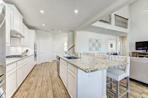 219 Bentwater Lane Clute TX 77531