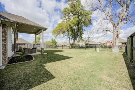 219 Bentwater Lane Clute TX 77531