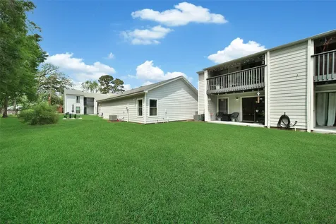 13151 Walden Road 119 Montgomery TX 77356