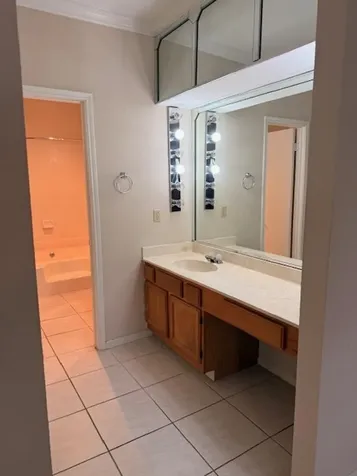 4001 Tanglewilde Street 811 Houston TX 77063