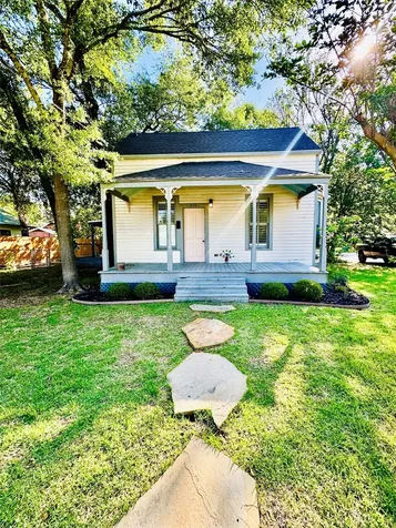 419 Main La Grange TX 78945
