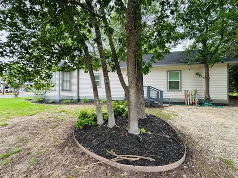 419 Main La Grange TX 78945