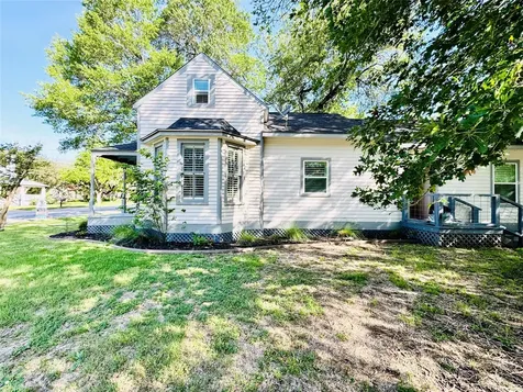 419 Main La Grange TX 78945