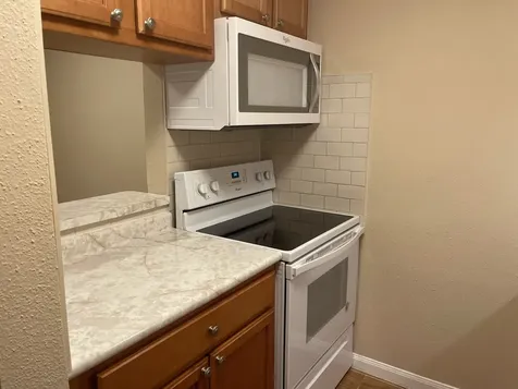 5550 N Braeswood Boulevard 134 Houston TX 77096
