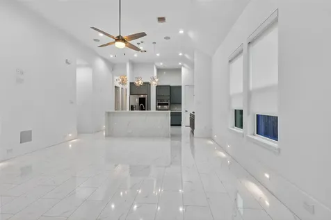 3267 Simmons Street Houston TX 77004
