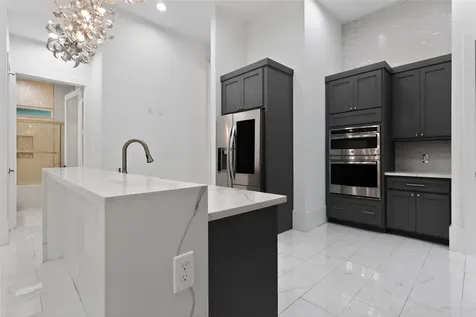 3267 Simmons Street Houston TX 77004