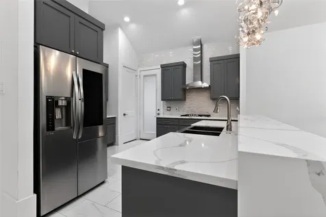 3267 Simmons Street Houston TX 77004
