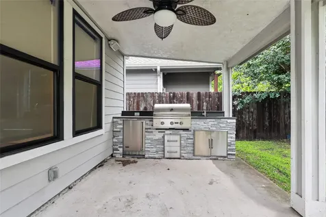 3267 Simmons Street Houston TX 77004