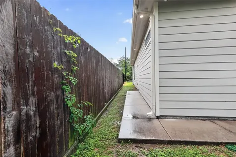 3267 Simmons Street Houston TX 77004