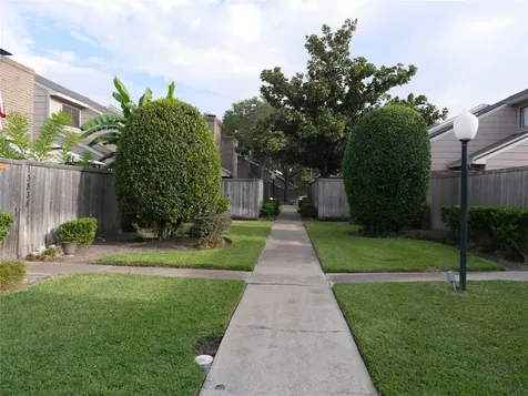 13840 Hollowgreen Drive Houston TX 77082