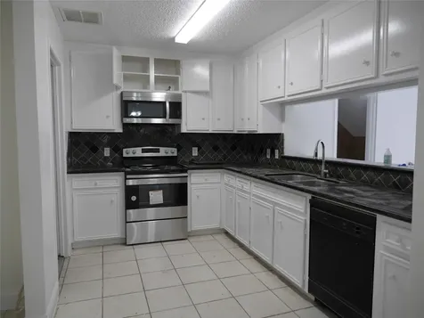 13840 Hollowgreen Drive Houston TX 77082