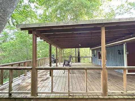 879 County Road 2167 Cleveland TX 77327