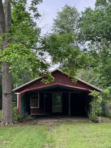 879 County Road 2167 Cleveland TX 77327