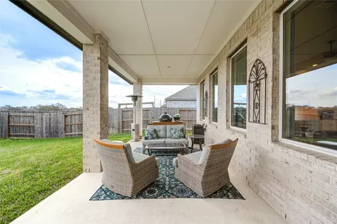 441 Hunters Crossing Drive Sealy TX 77474