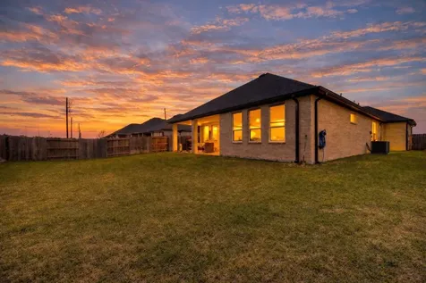 441 Hunters Crossing Drive Sealy TX 77474