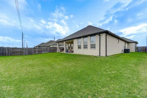 441 Hunters Crossing Drive Sealy TX 77474