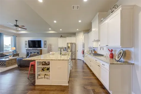 441 Hunters Crossing Drive Sealy TX 77474