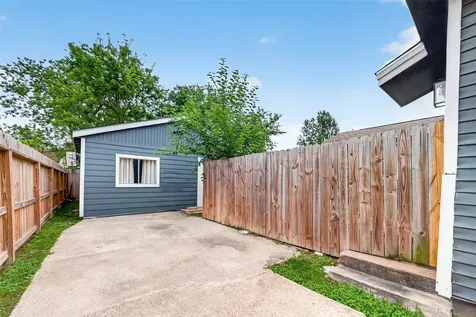 6715 Victoria Street B Houston TX 77020