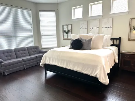 2114 Holly Manor Court Katy TX 77493