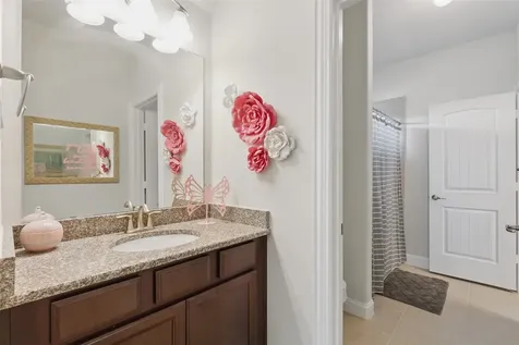 2114 Holly Manor Court Katy TX 77493
