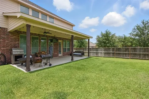 2114 Holly Manor Court Katy TX 77493