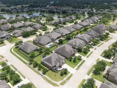 2114 Holly Manor Court Katy TX 77493
