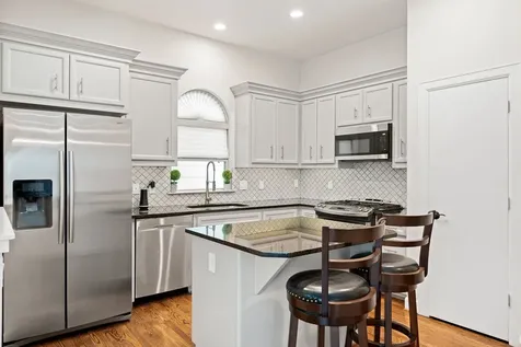 548 Westcross Street Houston TX 77018