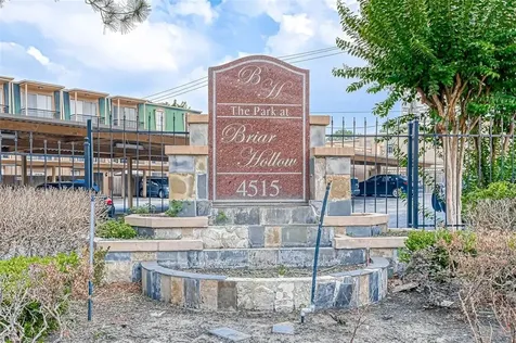 4515 Briar Hollow Place 305 Houston TX 77027