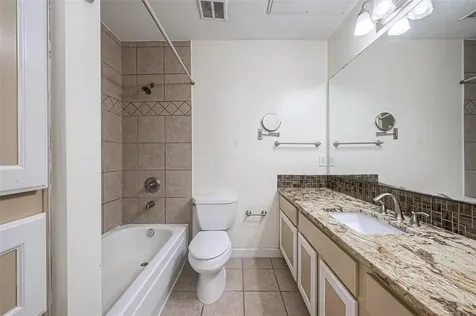 4515 Briar Hollow Place 305 Houston TX 77027
