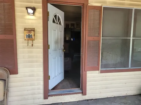 1032 Algregg Street Houston TX 77009