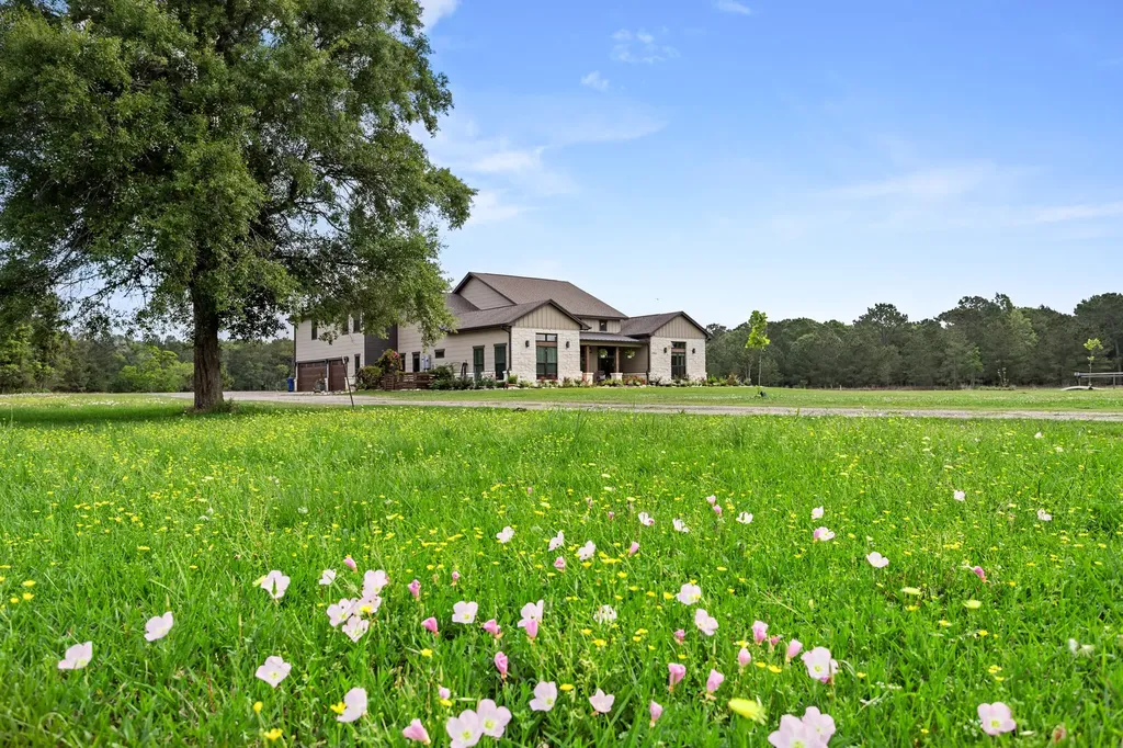 10573 Cooks Lake Road Lumberton TX 77657