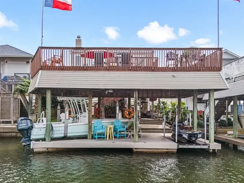 3908 Bridge Harbor Drive Galveston TX 77554