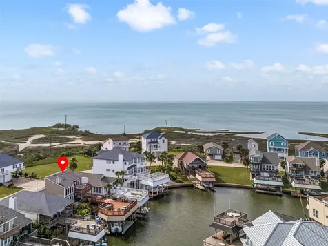 3908 Bridge Harbor Drive Galveston TX 77554