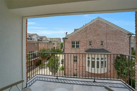 1374 Lake Pointe Parkway Sugar Land TX 77478