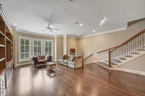 1374 Lake Pointe Parkway Sugar Land TX 77478