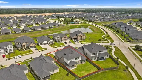 8010 Chantilly Manor Fulshear TX 77441