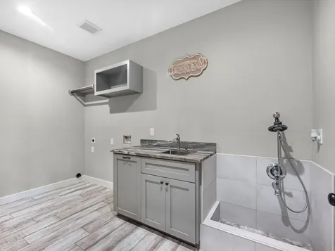 2612 County Road 160 Alvin TX 77511
