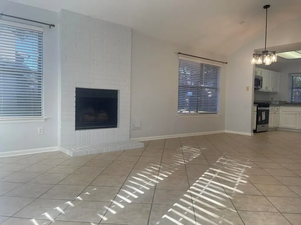 2711 Grants Lake Boulevard 104 Sugar Land TX 77479