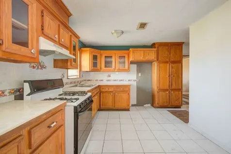 714 W 7th Street Freeport TX 77541