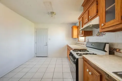 714 W 7th Street Freeport TX 77541