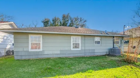 714 W 7th Street Freeport TX 77541