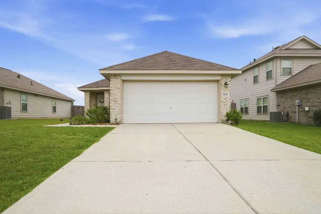 11036 N Lake Mist Lane Willis TX 77318