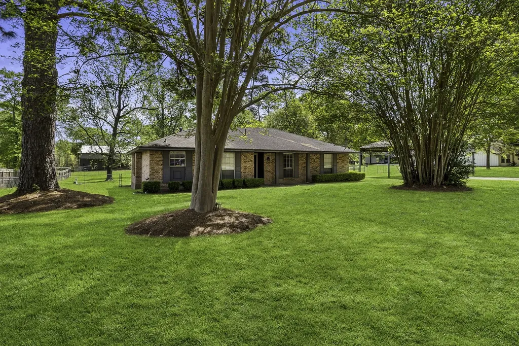 200 Manuel Road Shepherd TX 77371