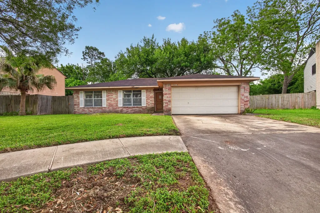 1415 Whispering Pine Drive Missouri City TX 77489
