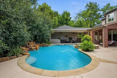 1319 Regal Shores Court Kingwood TX 77345