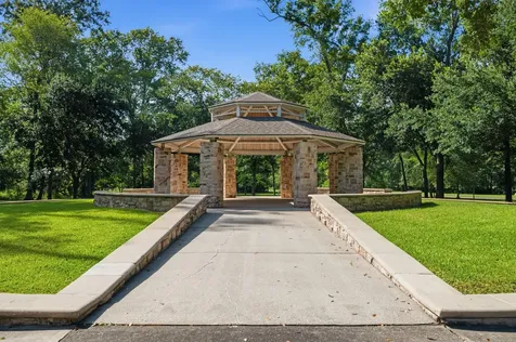 1319 Regal Shores Court Kingwood TX 77345